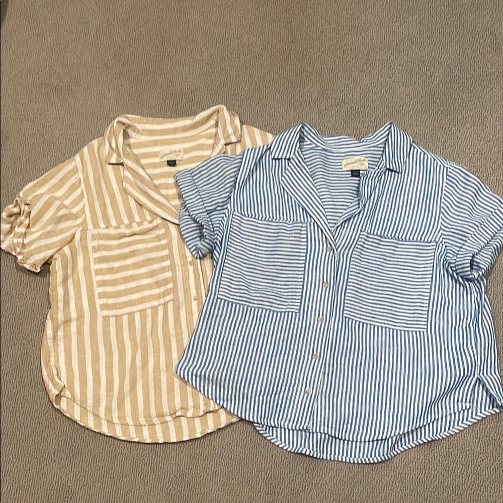 Universal Thread Button Down Shirts Blue and Tan Womens